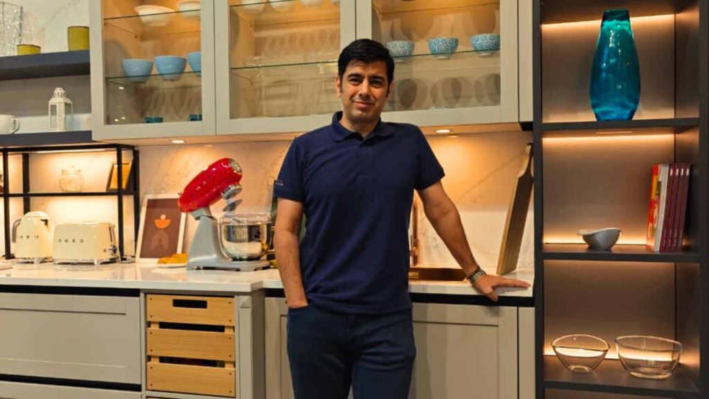 Schüller expands India